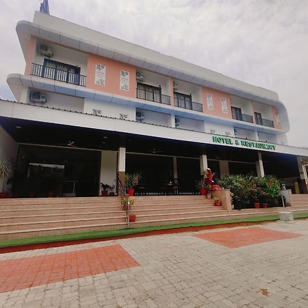 Hotel White Lotus Dungarpur Dış mekan fotoğraf