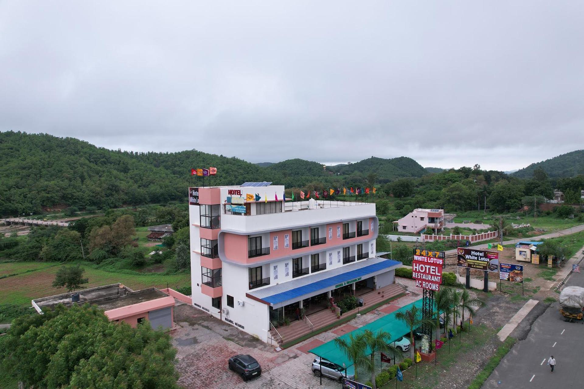 Hotel White Lotus Dungarpur Dış mekan fotoğraf