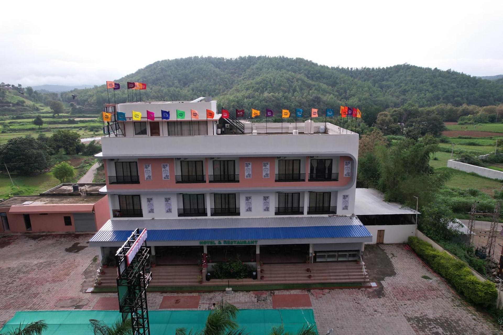 Hotel White Lotus Dungarpur Dış mekan fotoğraf